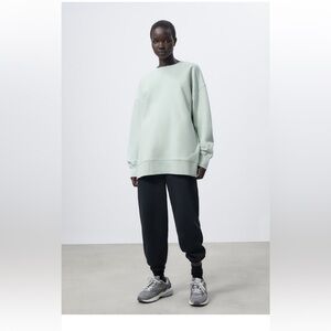 Zara Pullover Sweatshirt